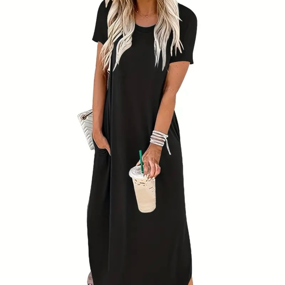 Black crew neck maxi dress with slit and pockets